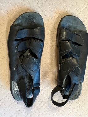 Rockport DMX black Leather Hook-and-Loop Sandals size 7.5M